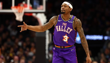 提前开香槟？船记：焦点在比尔上了 看他能否取代鲍威尔的火力