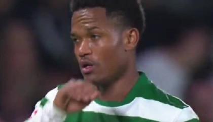 半岛体育官网-3-0！葡超2强一夜全胜：葡体领先本菲卡6分，穆帅争二难了|葡萄牙|葡萄牙体育|波尔图|何塞·穆里尼奥|本菲卡足球俱乐部_新浪体育_新浪新闻